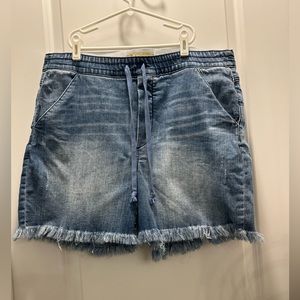 Democracy High Rise Shorts Frailed Bottom Drawstrings Stretchable Waist Size 14